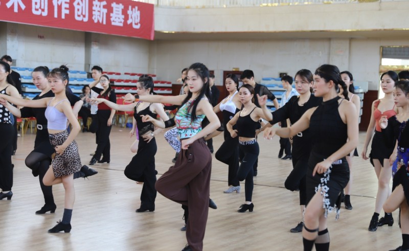 微信截图_20250320145626
